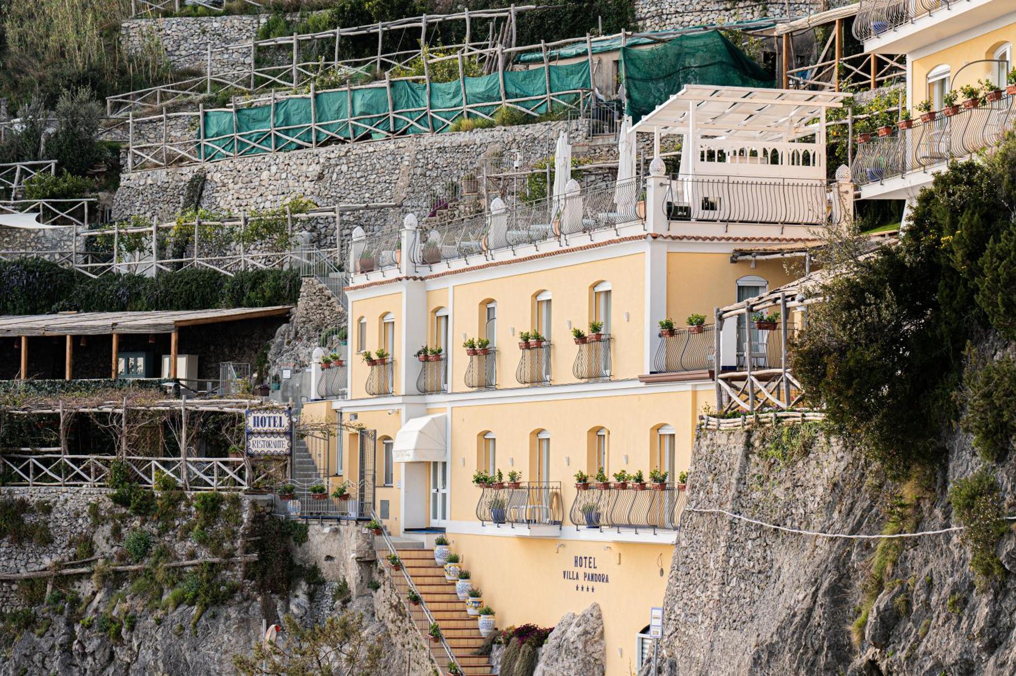 Hotel Villa Pandora Maiori Exterior photo